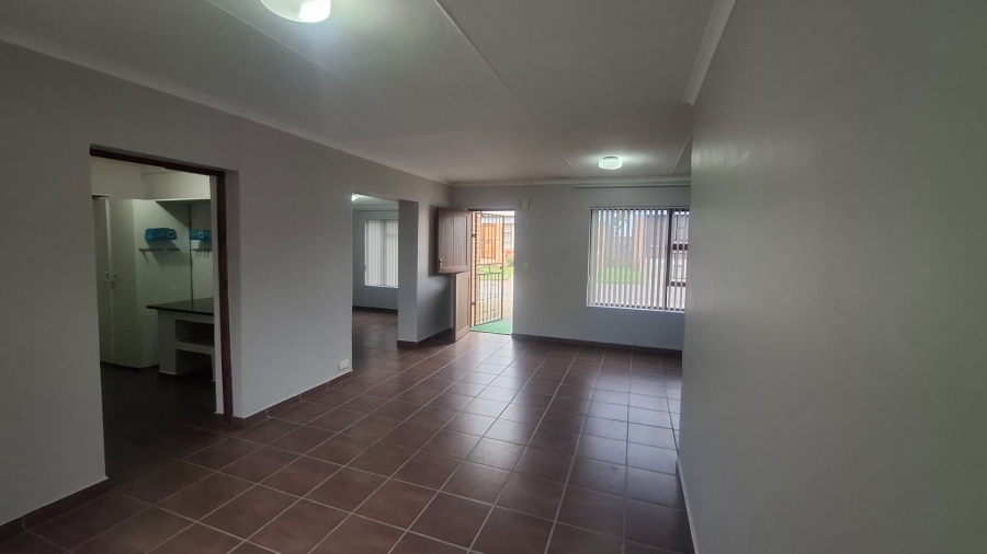 3 Bedroom Property for Sale in Heiderand Western Cape